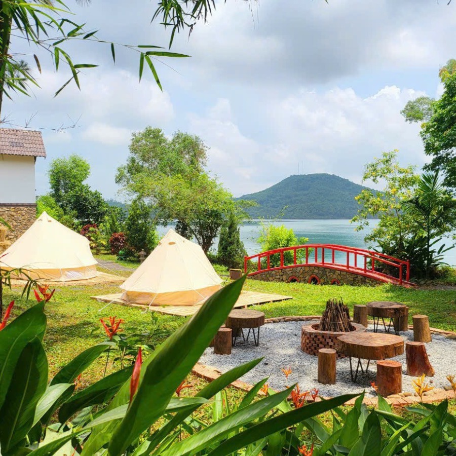 Khu du lịch sinh thái Hồ Phú Ninh