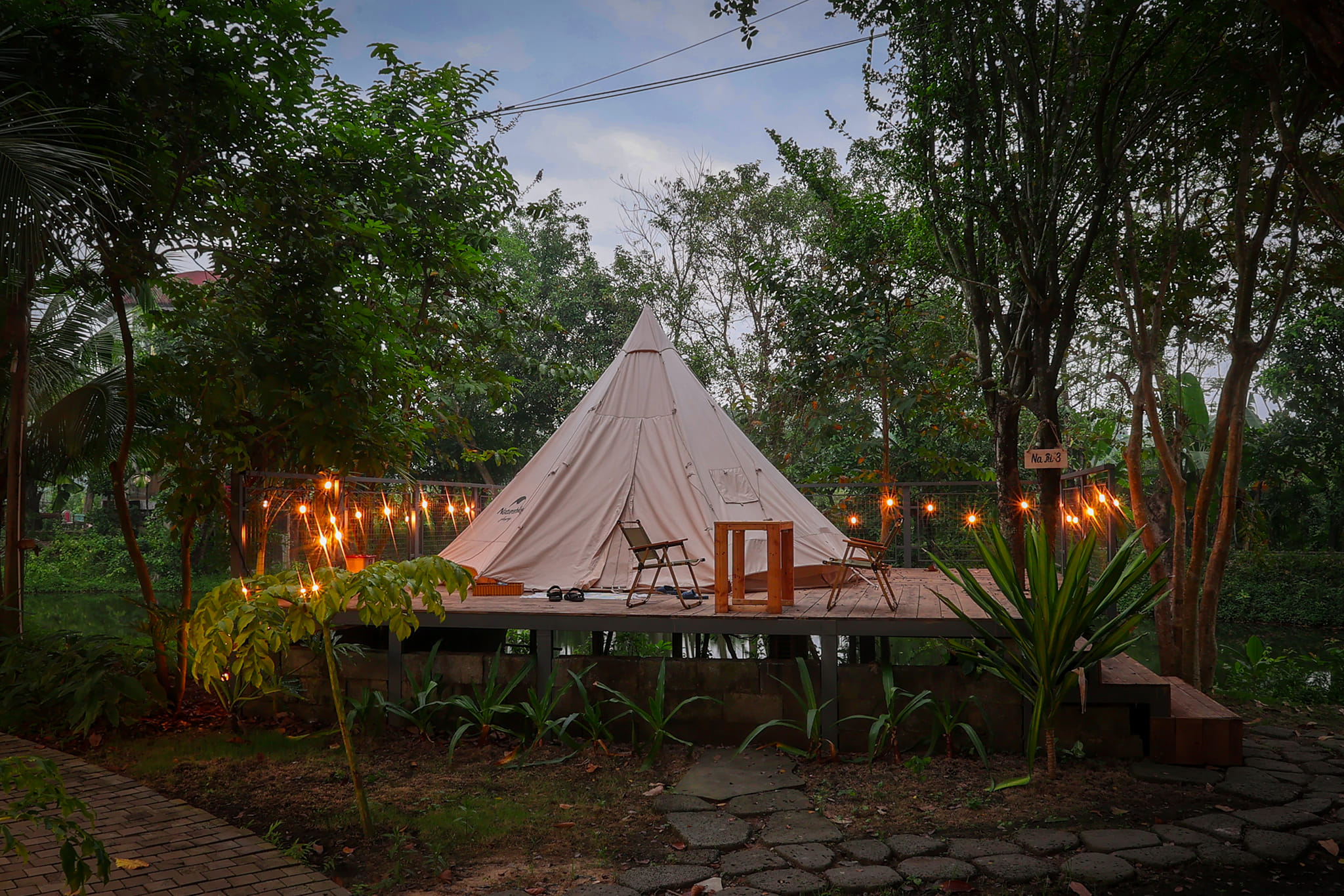 K-Glamping, Rosie Garden