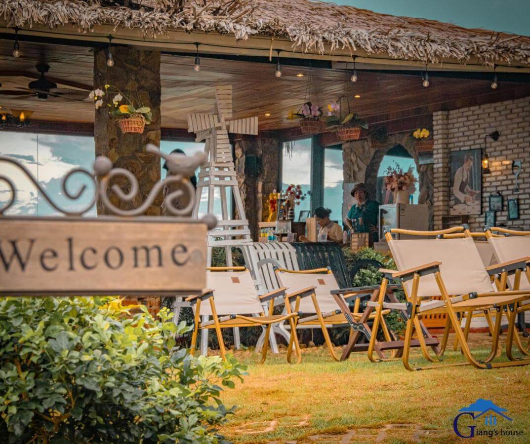 Farm & Glamping – Giăng’s House